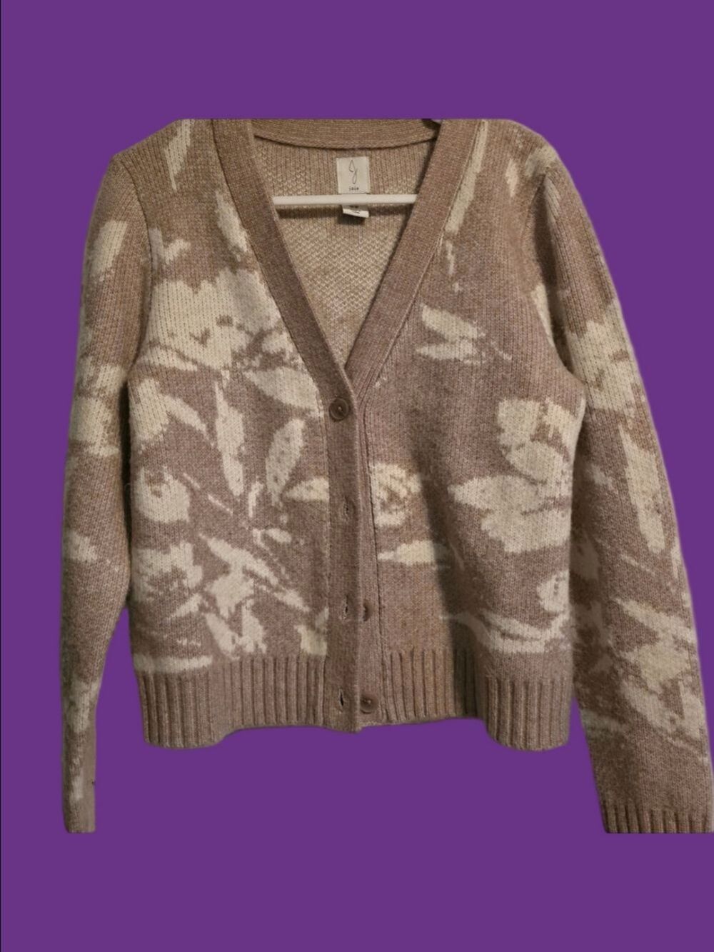 4/$25 Deal! Joie Soft Patterned Beige and Cream Sweater